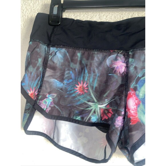 Lululemon speed up Shorts Women Curious Jungle Black Floral Vented Lined 6 Gym - Picture 2 of 10